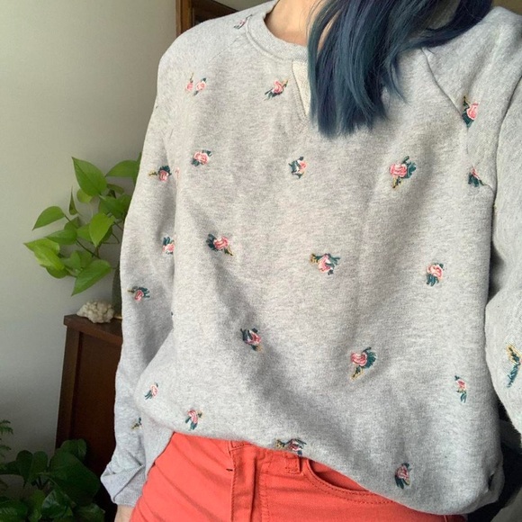 Lucky Brand rose sweatshirt - Picture 2 of 4
